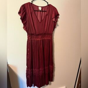 Elegant Burgundy Pleated Maxi Dress